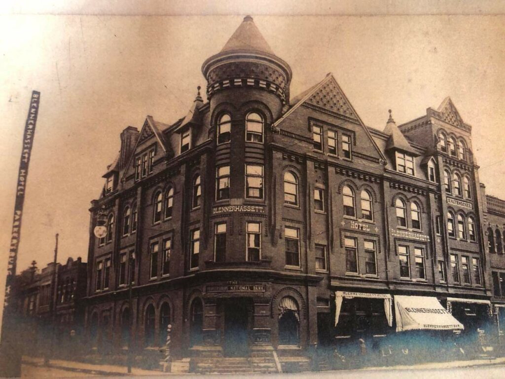 Blennerhassett Hotel in the early 1900s