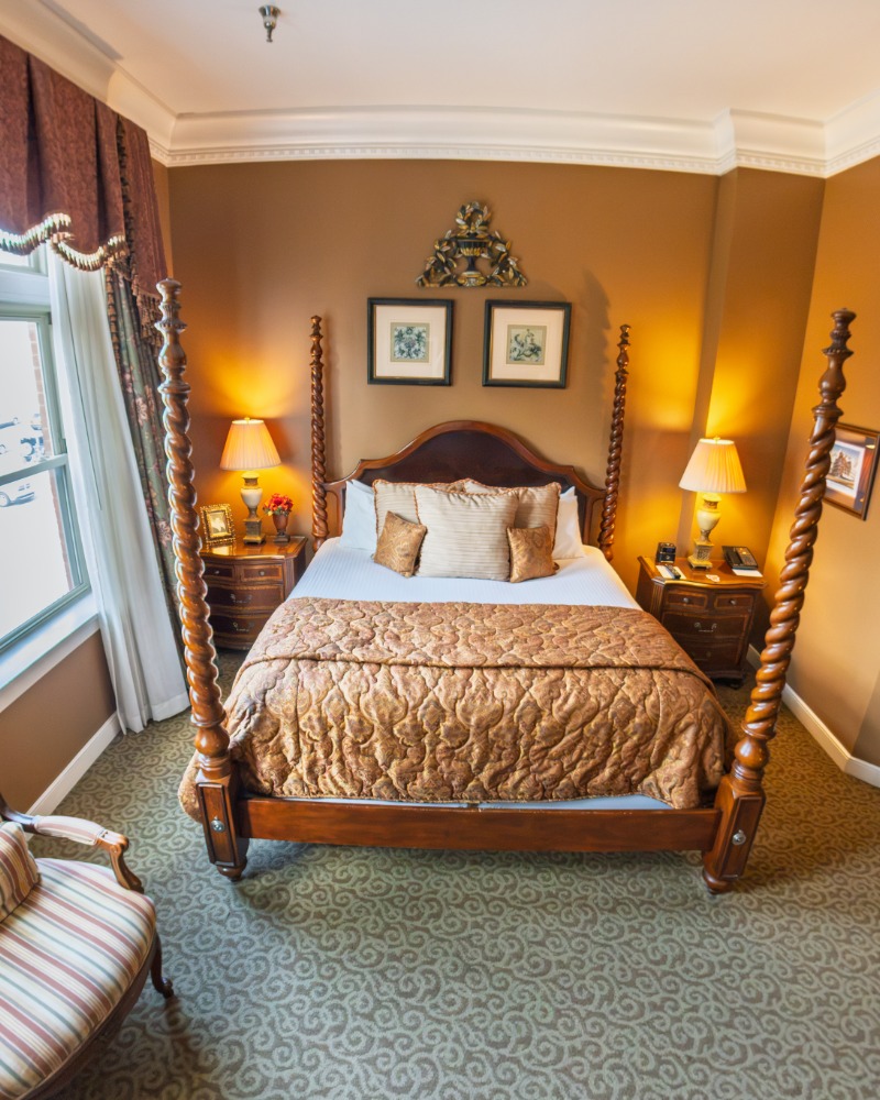 Suites-2-suites blennerhassett1 Historic Suites at The Blennerhassett, a Giovanni Hotel and Spa. Photo: Karl Gabb for Taylor Hospitality