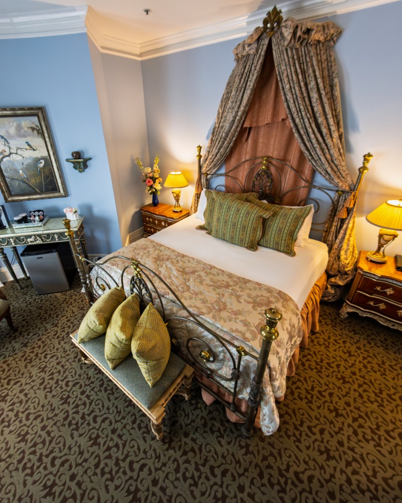 Suites-4-suites marie antoinette1 Historic Suites at The Blennerhassett, a Giovanni Hotel and Spa. Photo: Karl Gabb for Taylor Hospitality